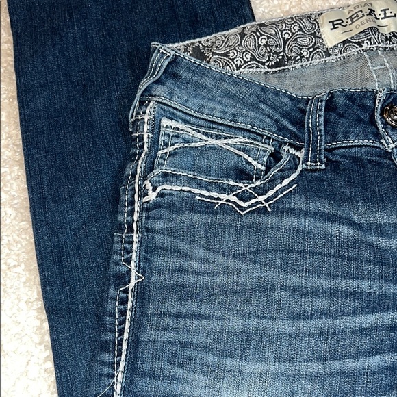 Ariat Blue Boot Cut Jeans with Classic Denim Wash SZ 30 - Picture 3 of 15